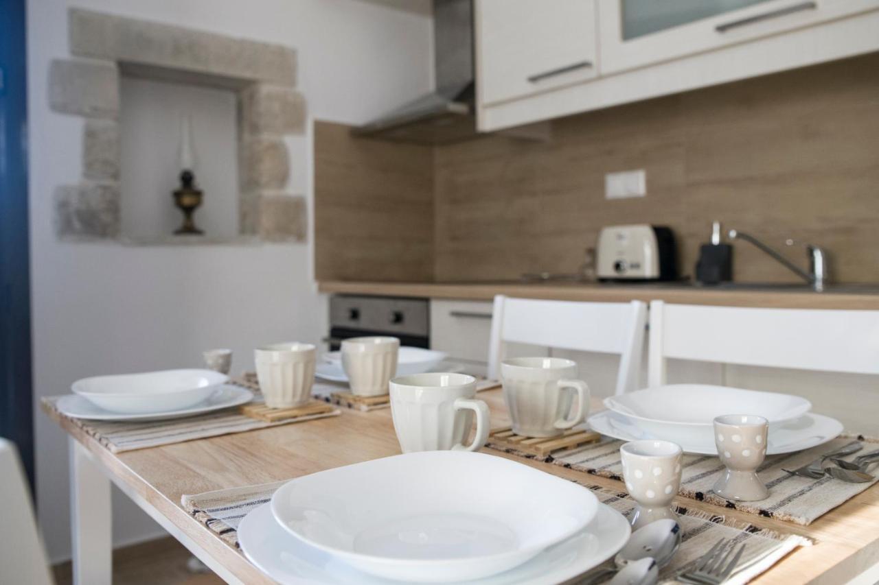 Villa Mira Kamilari Ngoại thất bức ảnh