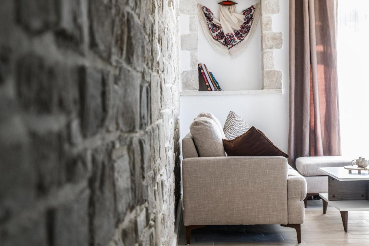 Villa Mira Kamilari Ngoại thất bức ảnh